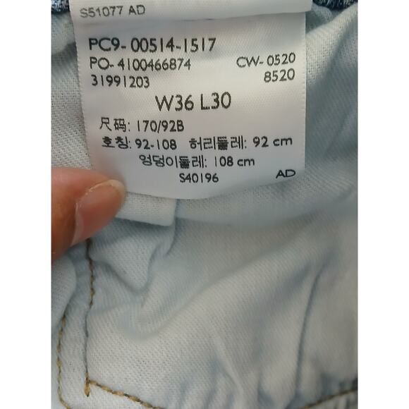 Levis 514 Jeans 36x30 Blue Light Wash Straight Leg Regular Comfortable Fit Denim - Picture 14 of 15